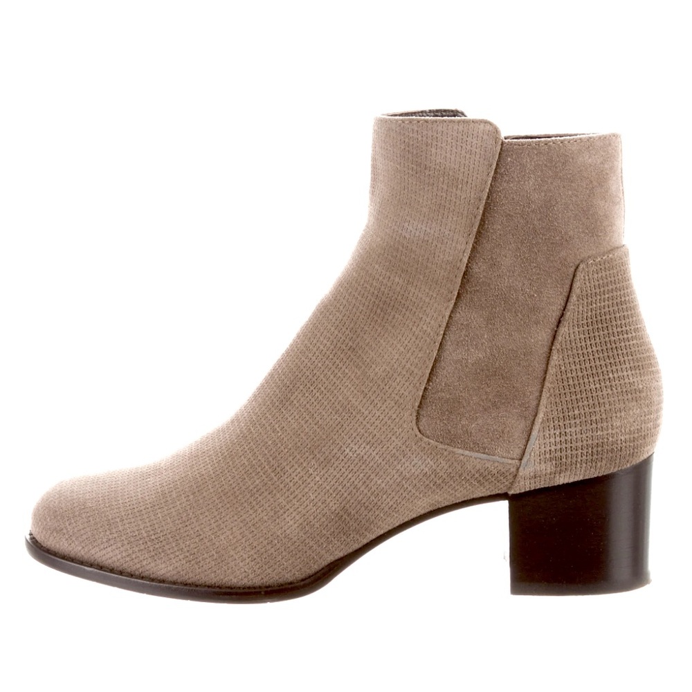 AQUATALIA - Women’s Tisha Ankle heeled Booties Tan Suede Leather Boots size 8.5